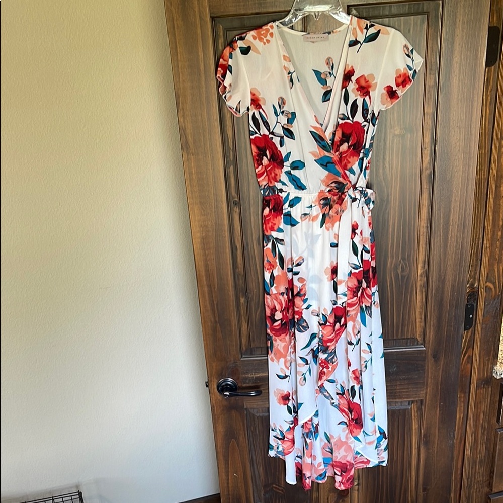 Dream of Me Floral Wrap Dress Size Small